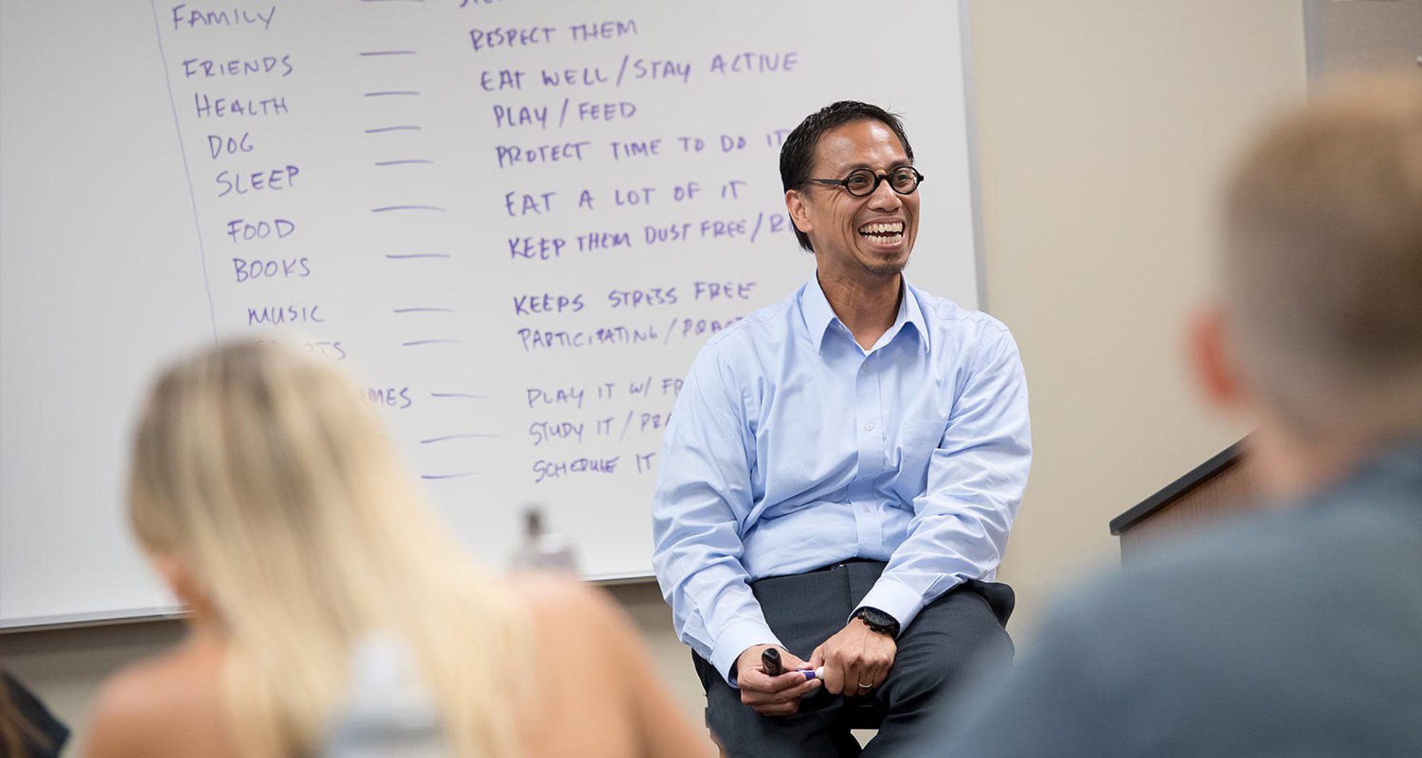 Lester Sombito teaching a class