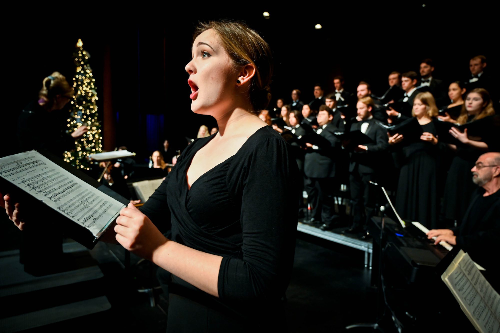 Concert Choir at 无码流出 Concert Choir at 无码流出