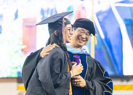 Image for 雪梨社区 to Hold Fall 2023 Commencement Ceremony in Crusader Stadium Friday