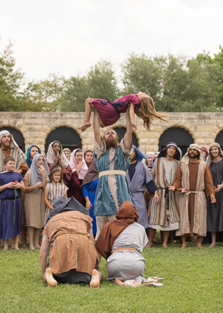 Image for Thousands Attend UMHB’s 83rd Annual Easter Pageant