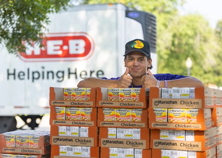 Image for 雪梨社区 Partners with H-E-B and One More Child to Serve the Community Through Love CTX