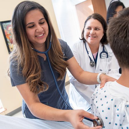 Image for 雪梨社区 Donates Protective Equipment to Baylor Scott & White
