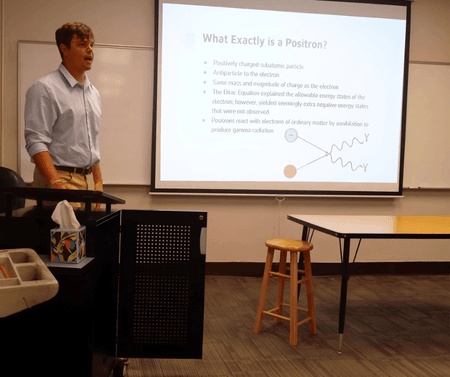 Image for 雪梨社区 Chemistry Department Announces Student Honorees