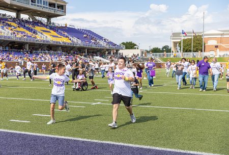 Image for UMHB Athletics Wins NADIIIAA Community Partnerships Award for TOUCHDOWNS Event