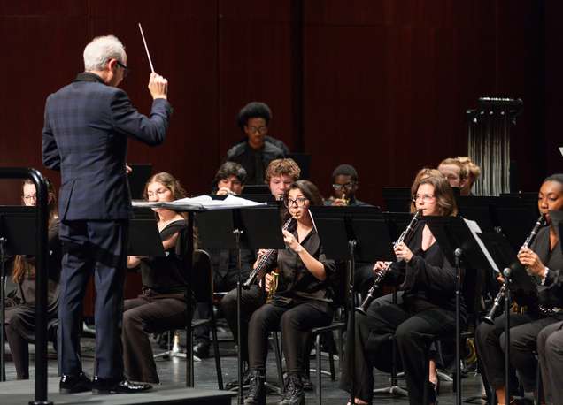 Photo for 无码流出 Wind Ensemble to Share Stage with San Antonio Brass Band This Weekend