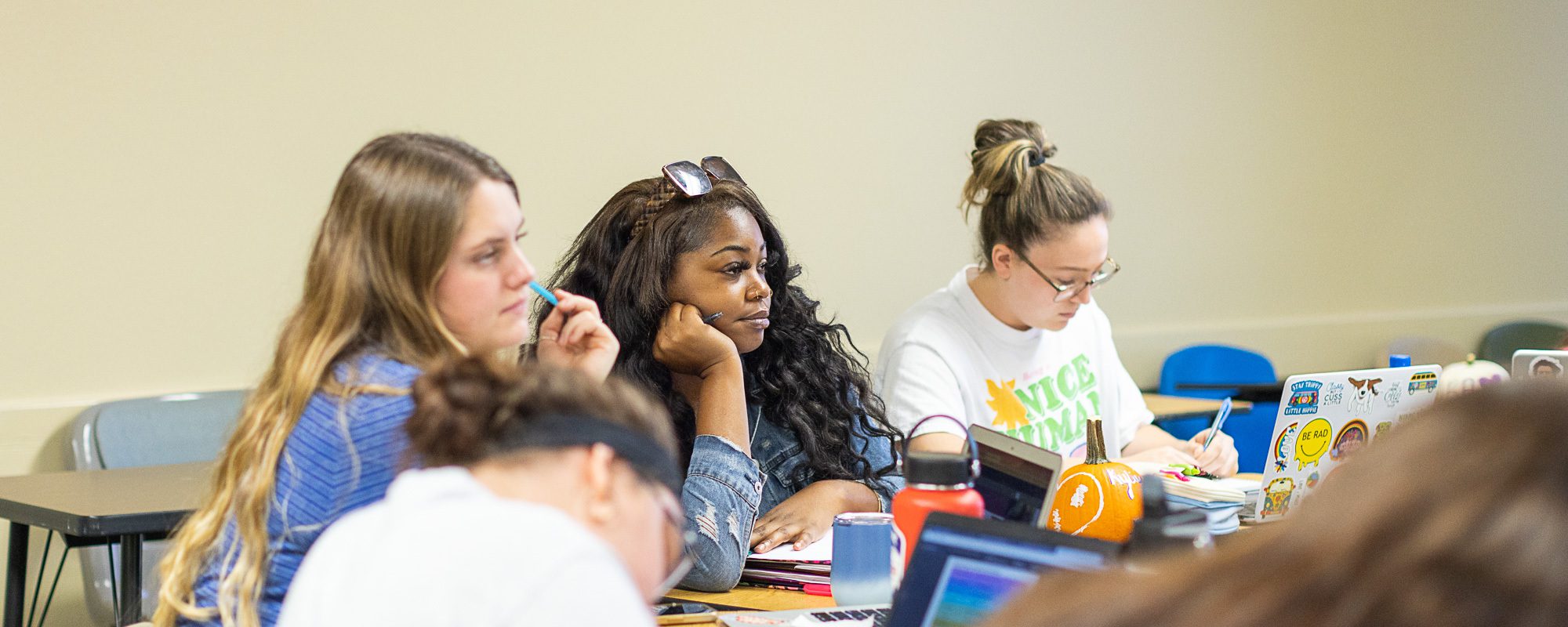 Degree for social work students outside of classroom at UMHB social work program