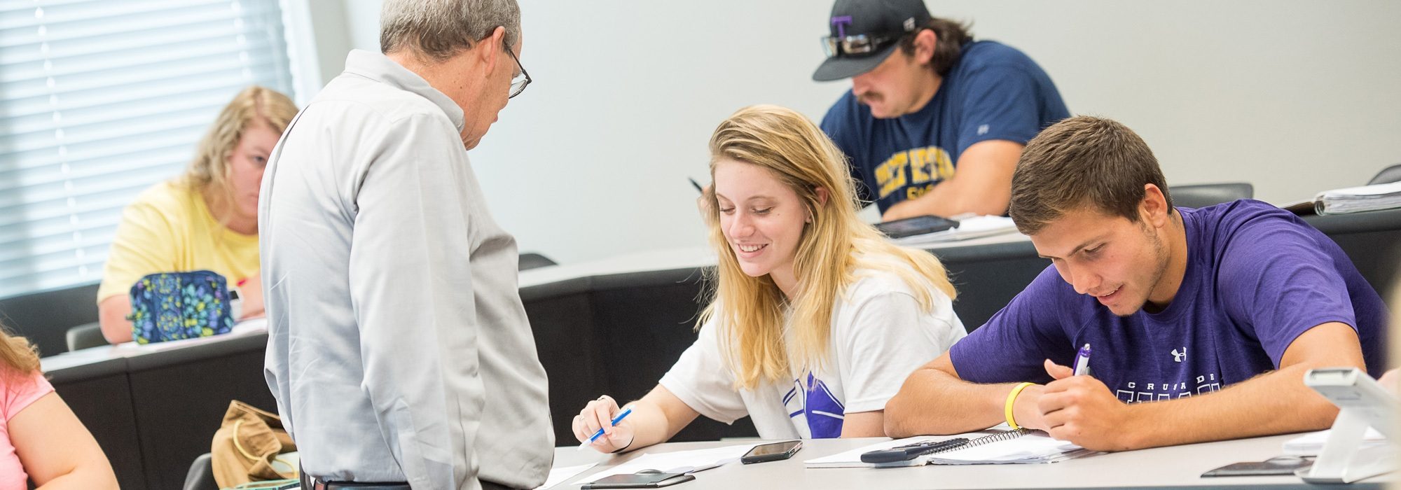 Degree in financing students learning finance from business professor at UMHB.