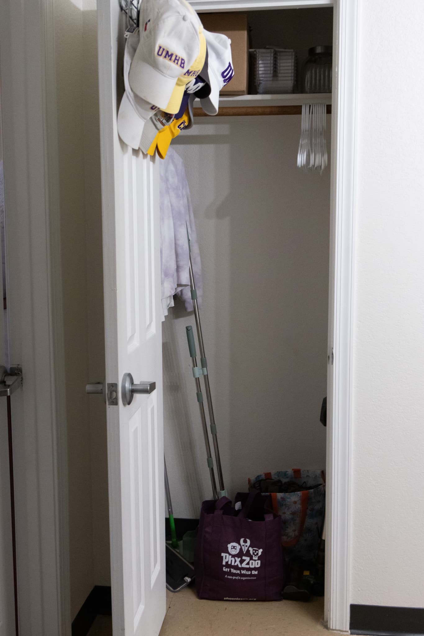 IV2-Linen-Closet