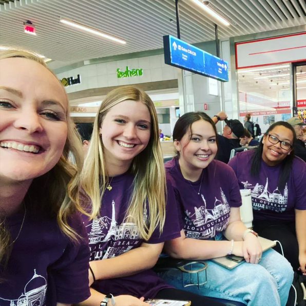 global outreach Christian Ministry team at the airport heading to Alaska to with UMHB