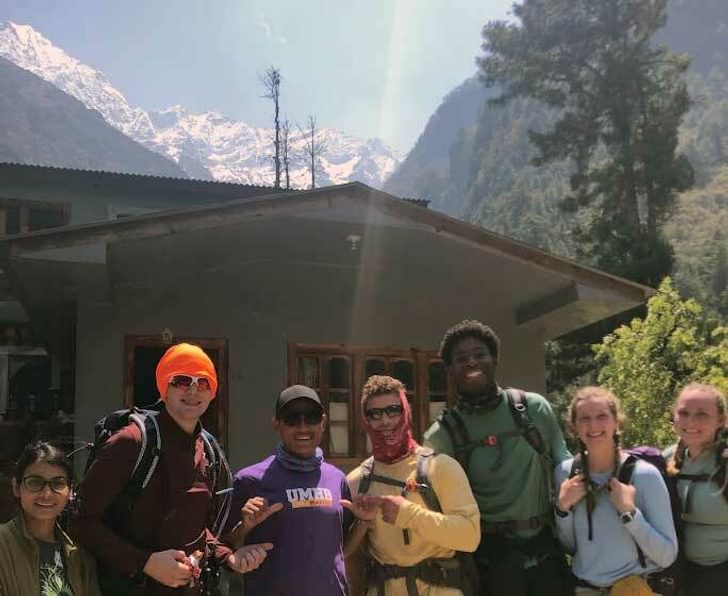 University of Mary Hardin Baylor | UMHB students  with Nepal guide hiking the everest treking trail.