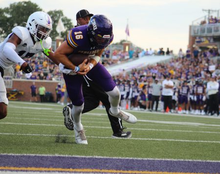 Image for Crusaders Rally Past Bethel in Season Opener Thriller, 30-23