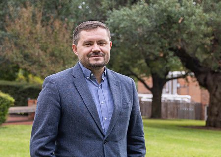 Image for Minister Recounts Decision to Stay and Help Ukrainians After Russia Invasion