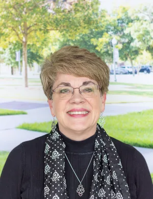 Photo of Dr. Carol Holcomb