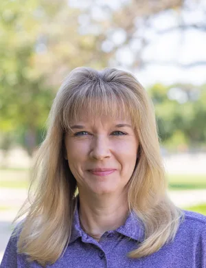 Photo of Dr. Amy McGilvray