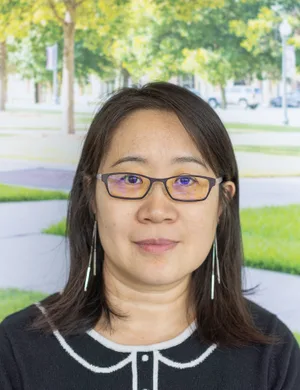 Photo of Dr. Lin Gao